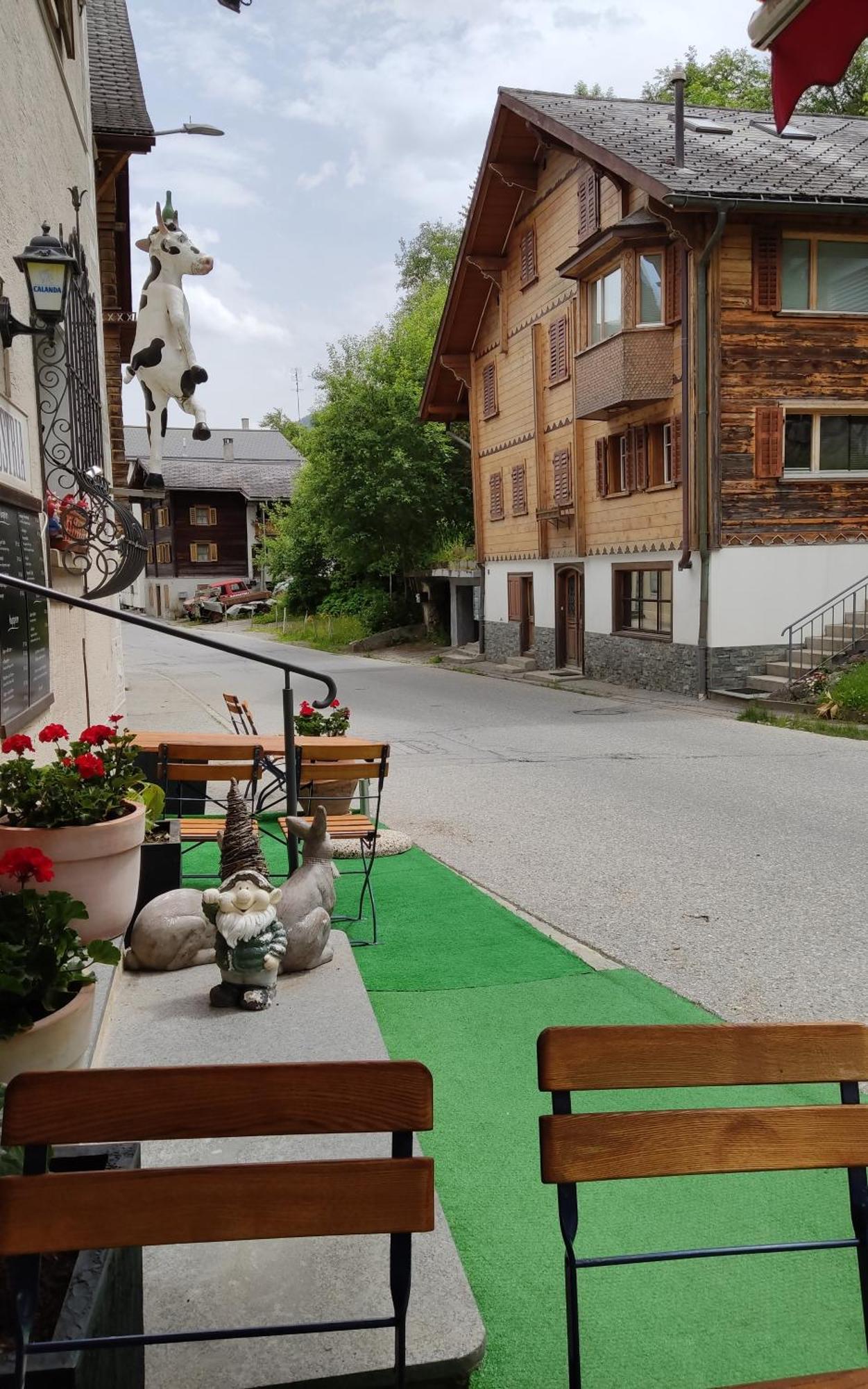 Ustria Crusch Alva Bed & Breakfast Tavanasa Exterior photo