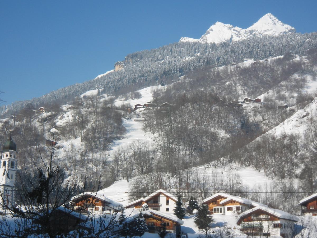 Ustria Crusch Alva Bed & Breakfast Tavanasa Exterior photo