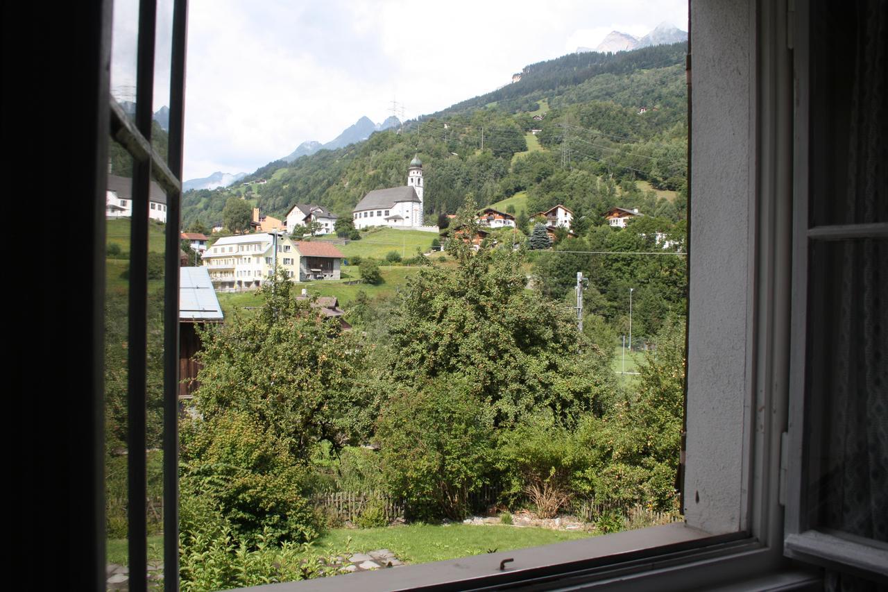 Ustria Crusch Alva Bed & Breakfast Tavanasa Exterior photo