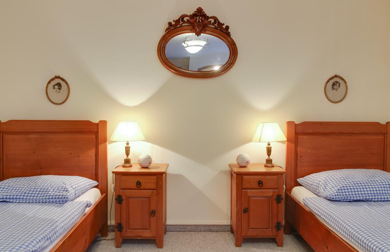 Ustria Crusch Alva Bed & Breakfast Tavanasa Exterior photo